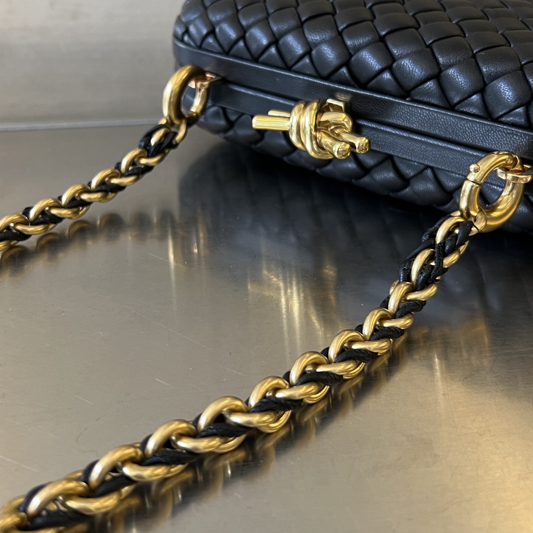 Knot Padded Intreccio Leather Clutch With Chain Black